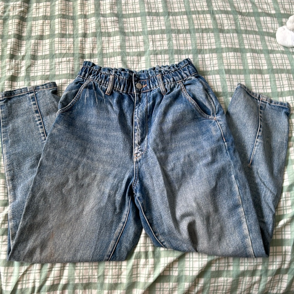 BDG Urban Outfitters Jeans Elastic Waist Pull on Mom-Jeans